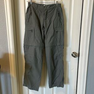 REI Womens Gray Convertible Hiking Outdoor Athletic Pants Size 4. UPF 50.
